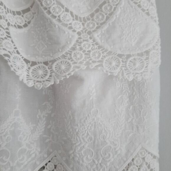 KENSIE Medallion Lace Floral Halter Tank Top Scalloped Hem White Sz M Flawed - Picture 5 of 10